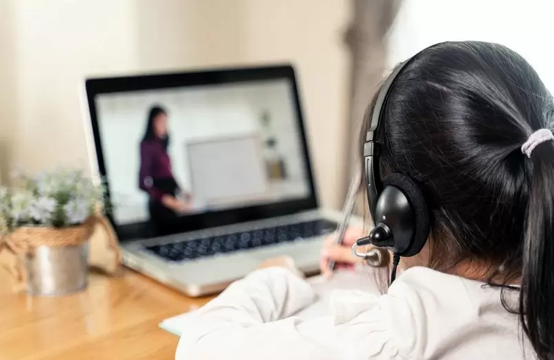 Cách chọn tai nghe chống ồn tốt sử dụng cho các trung tâm đào tạo