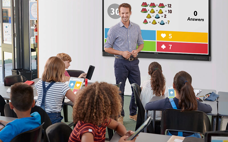 Màn hình tương tác - Giải pháp toàn diện cho lớp học thông minh