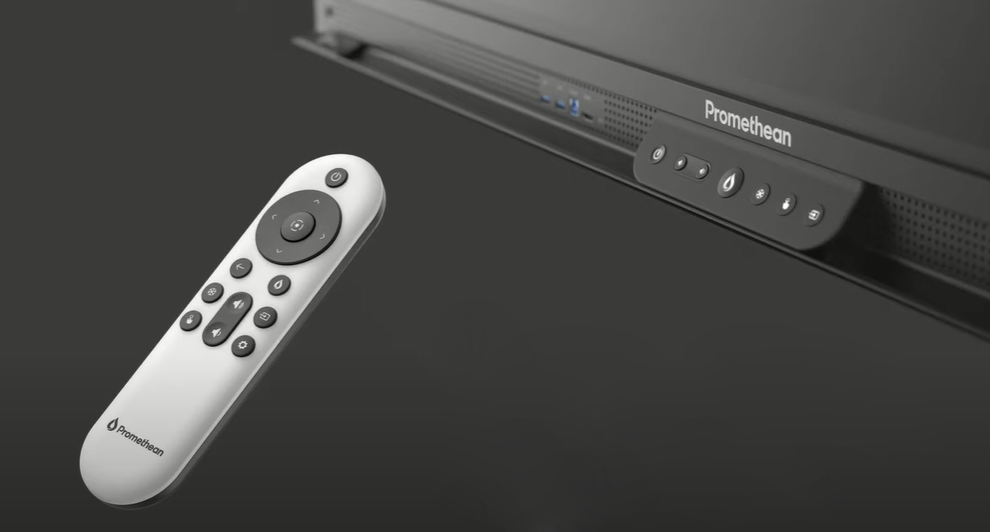 Với điều khiển từ xa, bạn có thể điều hướng màn hình khi di chuyển quanh phòng. Nó cùng được tích hợp khả năng kết nối một số thiết bị bên ngoài để cộng tác hoàn chỉnh hơn từ nhiều điểm khác nhau trong phòng, cũng như tùy chọn sao chép nội dung trên bảng điều khiển một cách nhanh chóng và dễ dàng. Bất kỳ ai cũng có thể di chuyển tự do quanh lớp học và tương tác từ bảng điều khiển với các thiết bị được kết nối. Promethean ActivePanel 9 sở hữu giao diện trực quan, đơn giản, thiết kế thân thiện với người dùng và khả năng tùy chỉnh dễ dàng cho phép giáo viên tập trung vào việc giảng dạy chứ không phải công nghệ.