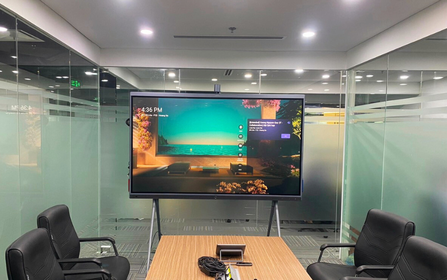 Triển khai màn hình tương tác Yealink Meetingboard cho ngân hàng VPBank