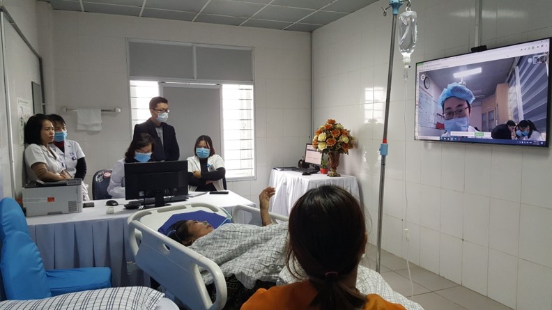 Giải pháp thiết bị cho phòng hội chuẩn, khám chữa bệnh từ xa1