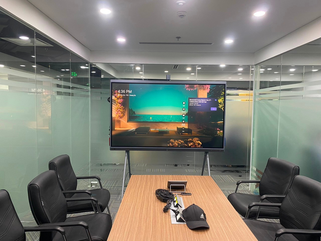 Triển khai màn hình tương tác Yealink Meetingboard cho ngân hàng VPBank