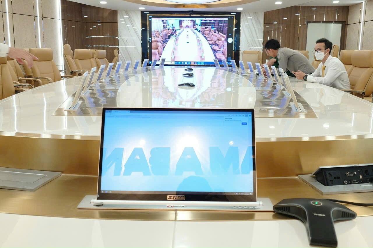 Hệ thống hội nghị truyền hình trực tuyến cho phòng họp quy mô lớn