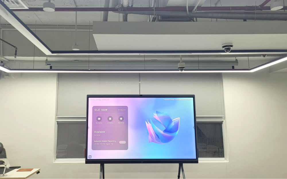 Triển khai màn hình tương tác Yealink Meetingboard cho Công ty Transform Group
